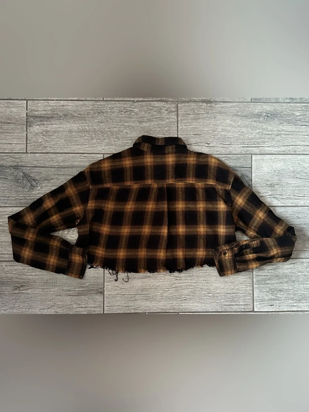 Forever 21 Cropped Plaid Flannel Shirt